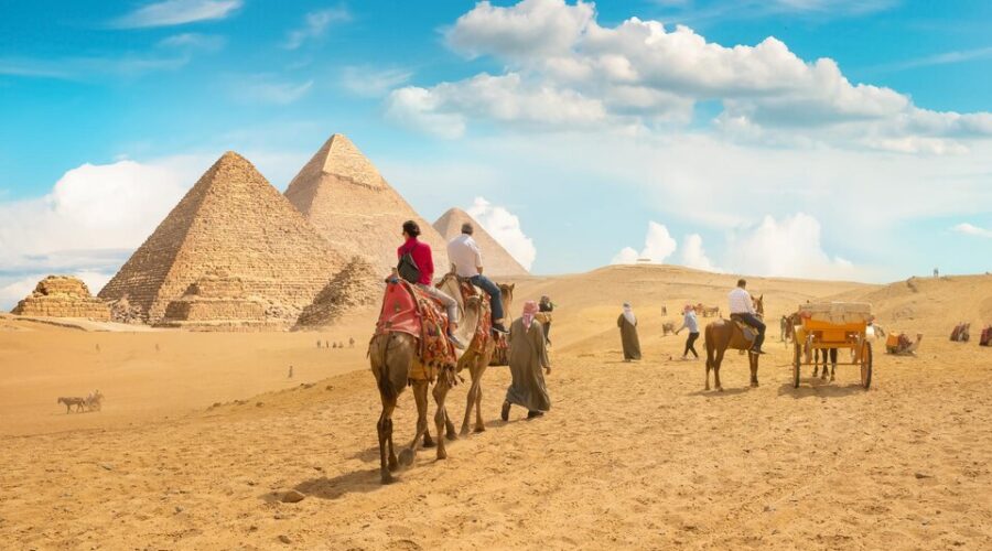 pyramids-and-animals